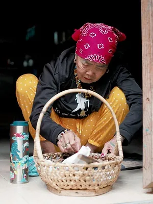 Whang-Od, la tatoueuse centenaire