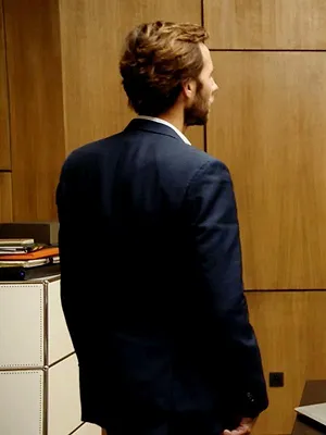 S3 E1 : Femme-washing