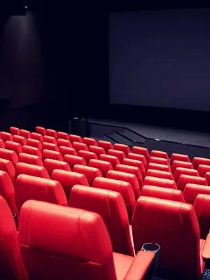Tous en salles