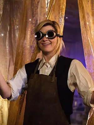 S11 E1 : La Femme qui venait d'ailleurs