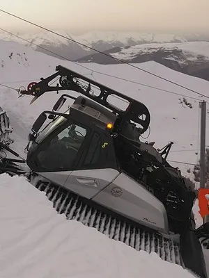 Titans mécanic : engins XXL dans les Alpes
