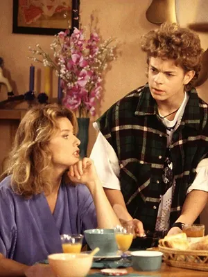 Les nouvelles filles d'à côté S1 E141