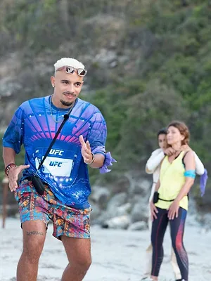 Le Flambeau : les aventuriers de Chupacabra S1 E6