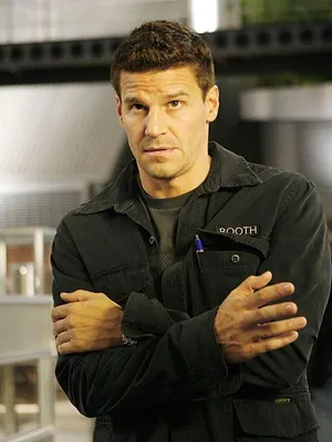 Bones S5 E1
