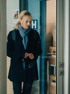 Astrid et Raphaëlle S6 E1