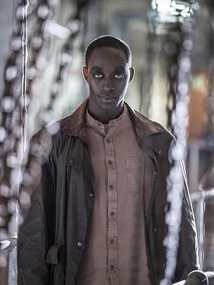 Humans S3 E1