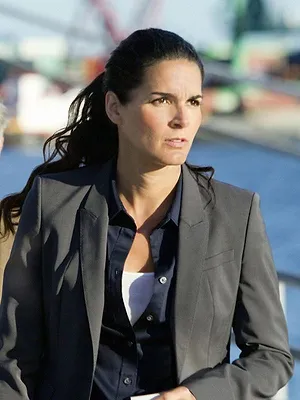 Rizzoli & Isles S2 E9