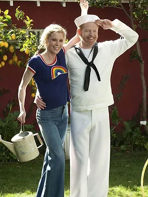 Modern Family S2 E24