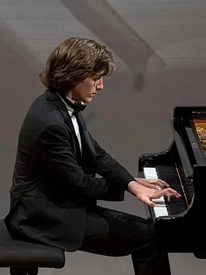 Yoav Levanon : Clara Schumann, Robert Schumann, Rachmaninov
