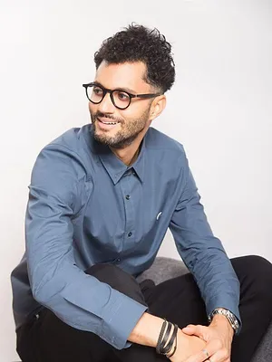 Tony Saint Laurent : Inclassable