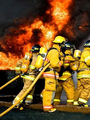 Pompiers sous haute tension