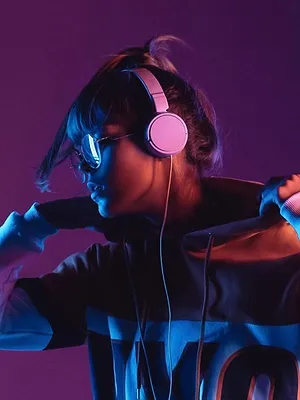 La tête dans le clip