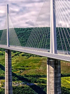 Viaduc de Millau : les secrets du pont le plus haut du monde