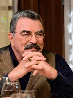 Blue Bloods S13 E1