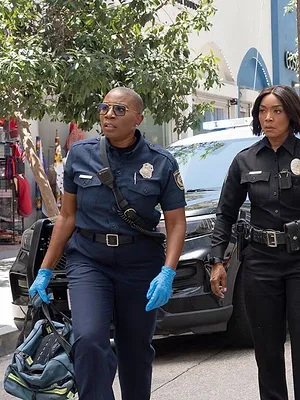 9-1-1 S9 E1