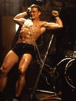 Dans les griffes du dragon rouge