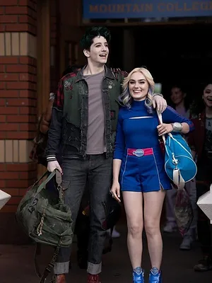 Zombies 4 : L'aube des vampires