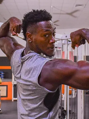 90 jours pour se marier : à l'étranger