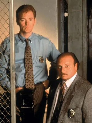 New York Police Blues S2 E11