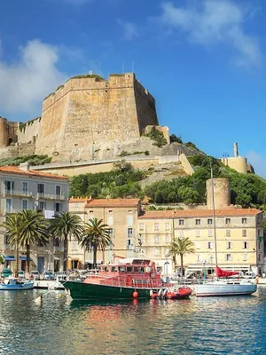 Forteresses imprenables : les secrets des bâtisseurs de l'extrême