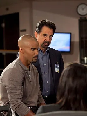 Esprits criminels S6 E23