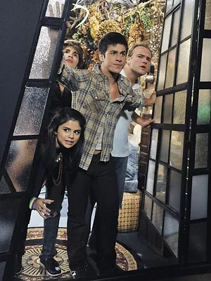 Les Sorciers de Waverly Place S4 E1