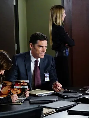 Esprits criminels S10 E7