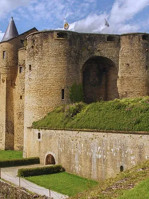 Château fort de Sedan : les secrets d'une forteresse imprenable