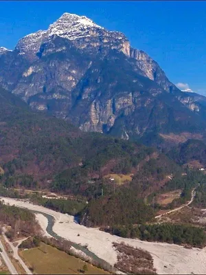 An den smaragdgrünen Flüssen