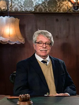 Mr. Frank Visser doet uitspraak