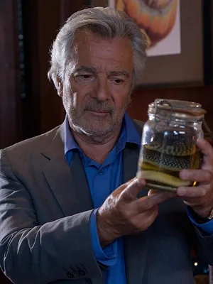 Le Sang de la vigne S1 E2