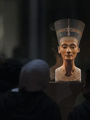 Néfertiti : Le buste de la discorde