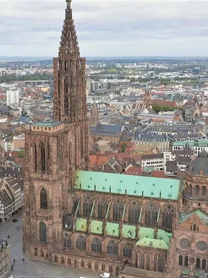 Dans les secrets des monuments de France