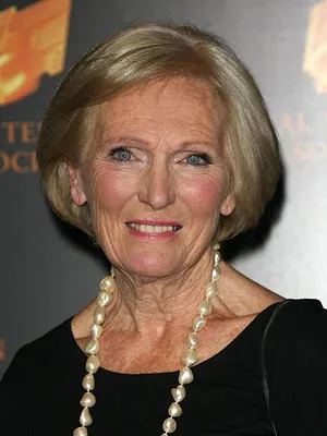 Mary Berry Cook & Share