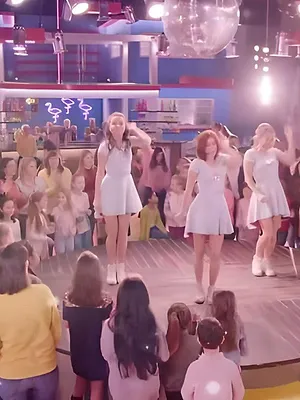 K3 Roller Disco S1 E10