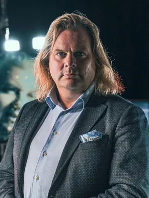 Derrière le masque du tueur