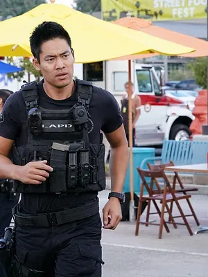S.W.A.T. S6 E8