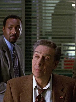 New York, police judiciaire S10 E13