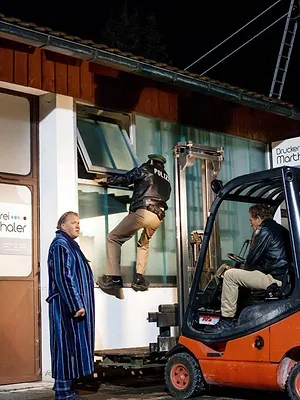 Hubert und Staller S3 E10