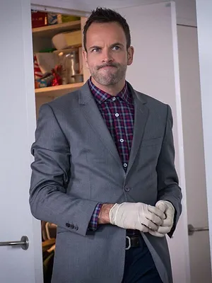 Elementary S2 E8