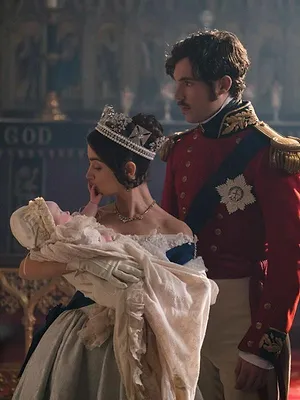Victoria S2 E1