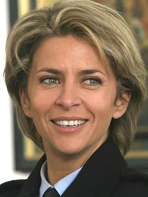 Une femme d'honneur S7 E2