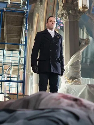 Elementary S4 E24