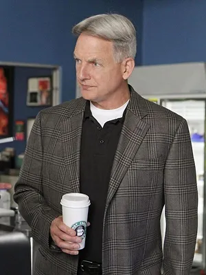 NCIS S9 E17