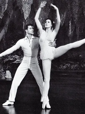 Cyd Charisse, sur les ailes de la danse