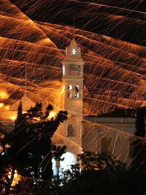 En Grèce, la guerre des fusées de Chios