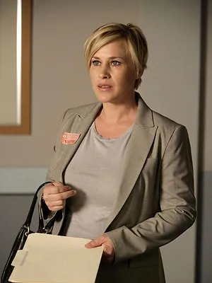 Medium S6 E3