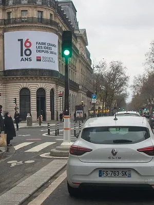 Vélos, voitures : un conflit sans fin à Paris