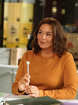 Mademoiselle Holmes S2 E5