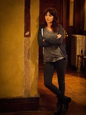 Elementary S3 E1